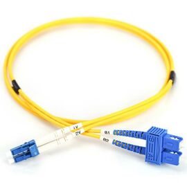 Оптический патчкорд Digitus LC/UPC-SC/UPC,9/125,OS2,duplex,1m (DK-2932-01)