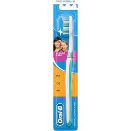 Зубна щітка Oral-B Medium 40 Classic Care (8001090708885)