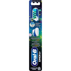 Детская зубная щетка Oral-B Junior 6-12 років М'якої жорсткості 1 шт (8700216749466)