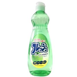 Средство для ручного мытья посуды Rocket Soap Kitchen Detergent Apple 600 мл (4903367301956)