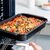 Форма для выпечки GreenPan з керамічним покриттям 33x22,5х3,6 см (CC007772-001), изображение 4 Форма для выпечки GreenPan з керамічним покриттям 33x22,5х3,6 см (CC007772-001), изображение 4