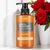 Гель для душу Kundal Honey & Macadamia Body Wash English Rose 500 мл (8809568740265), зображення 2 Гель для душу Kundal Honey & Macadamia Body Wash English Rose 500 мл (8809568740265), зображення 2