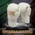Боксерские перчатки Leone GN059W White/Gold 10 унцій (GN059W_White_10oz), изображение 2 Боксерские перчатки Leone GN059W White/Gold 10 унцій (GN059W_White_10oz), изображение 2