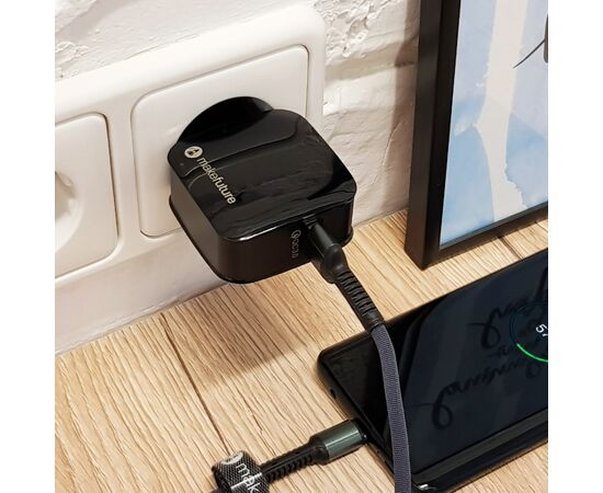 Зарядний пристрій MakeFuture 1 USB (3A) Quick Charge Black (MCW-11BK), зображення 2 Зарядний пристрій MakeFuture 1 USB (3A) Quick Charge Black (MCW-11BK), зображення 2