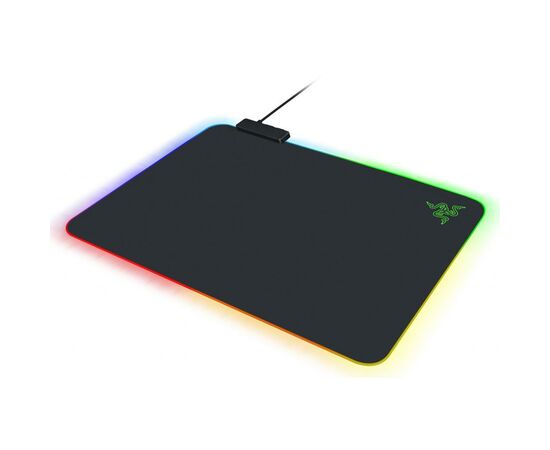 Коврик для мышки Razer Firefly V2 (RZ02-03020100-R3M1), изображение 3 Коврик для мышки Razer Firefly V2 (RZ02-03020100-R3M1), изображение 3