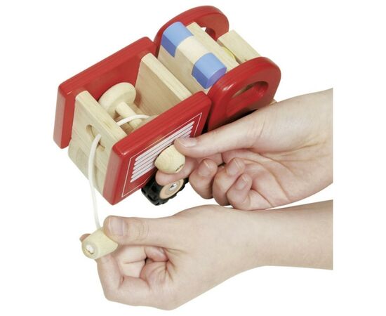 Машина Goki дерев'яна Пожежна (червоний (55927G), зображення 2 Машина Goki дерев'яна Пожежна (червоний (55927G), зображення 2