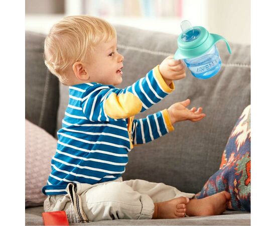 Поильник-непроливайка Philips AVENT с мягким носиком 200 мл голубой 6 мес+ (SCF551/05), изображение 4 Поильник-непроливайка Philips AVENT с мягким носиком 200 мл голубой 6 мес+ (SCF551/05), изображение 4