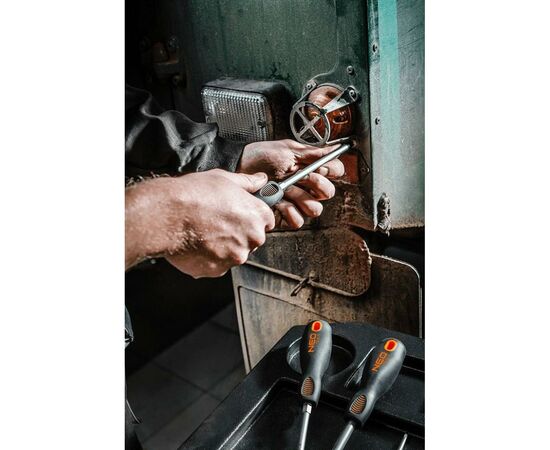 Отвертка Neo Tools крестовая PH2 x 38 мм, CrMo (04-023), изображение 3 Отвертка Neo Tools крестовая PH2 x 38 мм, CrMo (04-023), изображение 3