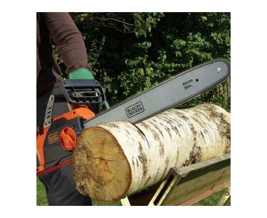 Цепная пила Black&Decker CS2245, 2200Вт, 45см. (CS2245), изображение 2 Цепная пила Black&Decker CS2245, 2200Вт, 45см. (CS2245), изображение 2