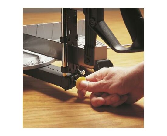 Ножовка Stanley Dynagrip cтусло с ножовкой механическое (1-20-800), изображение 3 Ножовка Stanley Dynagrip cтусло с ножовкой механическое (1-20-800), изображение 3