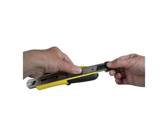 Нож монтажный Stanley "FatMax Cartridge" выдвиж. лезвие шириной 18мм, L=180мм. (0-10-481), изображение 9 Нож монтажный Stanley "FatMax Cartridge" выдвиж. лезвие шириной 18мм, L=180мм. (0-10-481), изображение 9