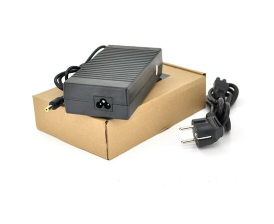 Блок живлення до ноутбуку Merlion ACER 135W 19V 7,1A, 5.5*2.5 (01890 / LAC135/19-5.5*2.5)