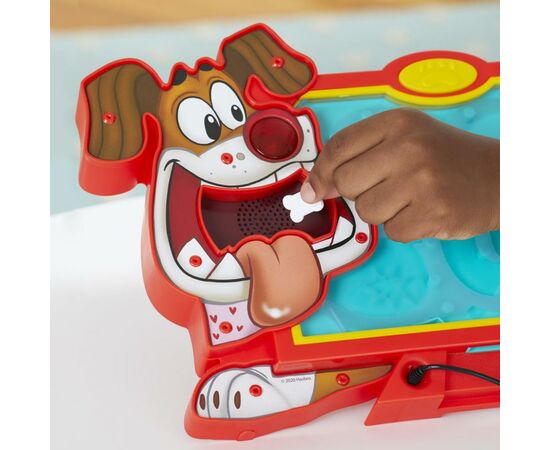 Настольная игра Hasbro Операция Лечим собачку с эффектами (E9694), изображение 4 Настольная игра Hasbro Операция Лечим собачку с эффектами (E9694), изображение 4