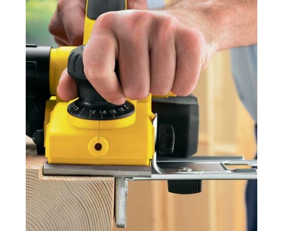 Электрорубанок Stanley STPP7502, изображение 2 Электрорубанок Stanley STPP7502, изображение 2