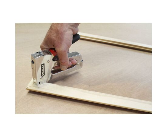 Степлер строительный Stanley TR120 Light Duty 4-10мм (STHT6-70410), изображение 3 Степлер строительный Stanley TR120 Light Duty 4-10мм (STHT6-70410), изображение 3