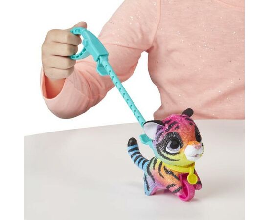 Интерактивная игрушка Hasbro Furreal Friends Маленький питомец на поводке Тигренок (E3503_E4779), изображение 4 Интерактивная игрушка Hasbro Furreal Friends Маленький питомец на поводке Тигренок (E3503_E4779), изображение 4