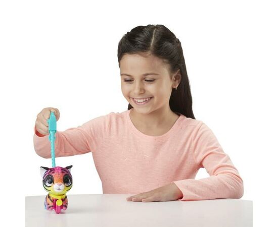 Интерактивная игрушка Hasbro Furreal Friends Маленький питомец на поводке Тигренок (E3503_E4779), изображение 6 Интерактивная игрушка Hasbro Furreal Friends Маленький питомец на поводке Тигренок (E3503_E4779), изображение 6