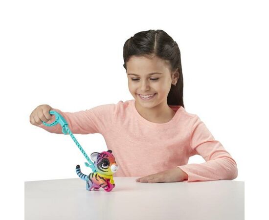 Интерактивная игрушка Hasbro Furreal Friends Маленький питомец на поводке Тигренок (E3503_E4779), изображение 9 Интерактивная игрушка Hasbro Furreal Friends Маленький питомец на поводке Тигренок (E3503_E4779), изображение 9