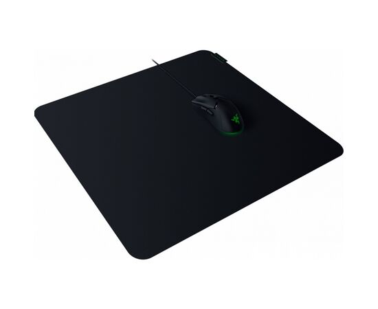 Коврик для мышки Razer Sphex V3 Large Black (RZ02-03820200-R3M1), изображение 5 Коврик для мышки Razer Sphex V3 Large Black (RZ02-03820200-R3M1), изображение 5