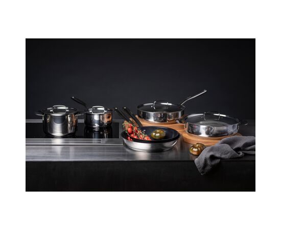 Кастрюля Fiskars All Steel 3 л (1023766), изображение 2 Кастрюля Fiskars All Steel 3 л (1023766), изображение 2