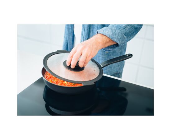 Сотейник Fiskars Form 26 см (1026575), изображение 2 Сотейник Fiskars Form 26 см (1026575), изображение 2