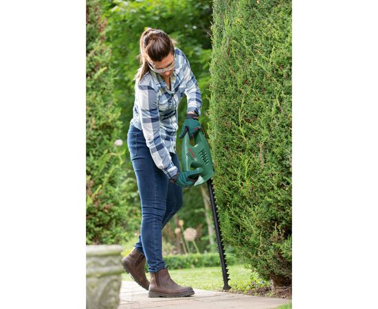 Кусторез Bosch EasyHedgeCut 45 (0.600.847.A05), изображение 4 Кусторез Bosch EasyHedgeCut 45 (0.600.847.A05), изображение 4