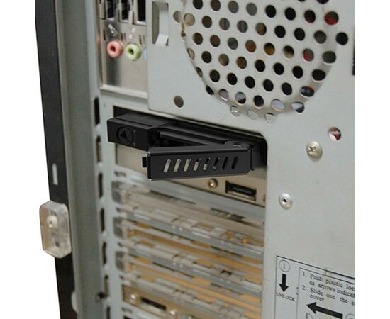 Бэкплейн Chieftec CMR-125, изображение 5 Бэкплейн Chieftec CMR-125, изображение 5