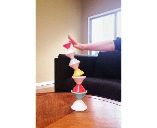 Развивающая игрушка Kid O Пирамидка Конусы (10442), изображение 4 Развивающая игрушка Kid O Пирамидка Конусы (10442), изображение 4