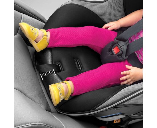 Автокресло Chicco NextFit Zip Max Air Черное с серым (79671.46), изображение 4 Автокресло Chicco NextFit Zip Max Air Черное с серым (79671.46), изображение 4