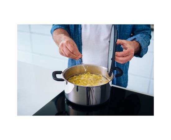 Кастрюля Fiskars Form 5 л (1026578), изображение 2 Кастрюля Fiskars Form 5 л (1026578), изображение 2