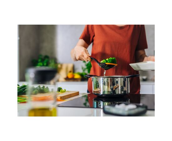 Кастрюля Fiskars Form 5 л (1026578), изображение 7 Кастрюля Fiskars Form 5 л (1026578), изображение 7