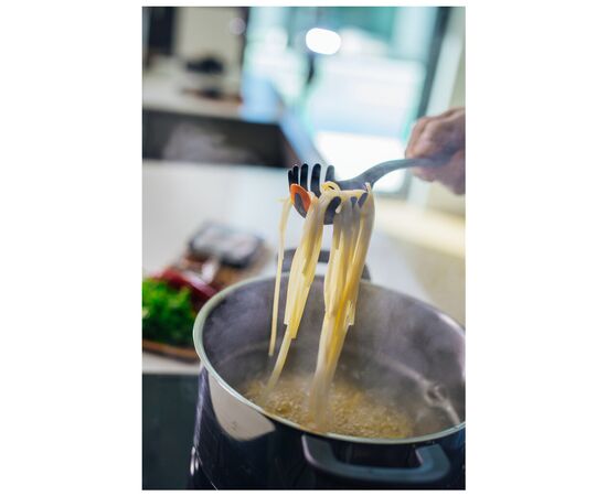 Кастрюля Fiskars Form 5 л (1026578), изображение 8 Кастрюля Fiskars Form 5 л (1026578), изображение 8
