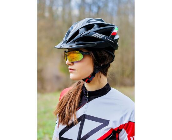 Шлем Velotrade с козырьком СIGNA WT-036 черный М (54-57см) (HEAD-010), изображение 3 Шлем Velotrade с козырьком СIGNA WT-036 черный М (54-57см) (HEAD-010), изображение 3