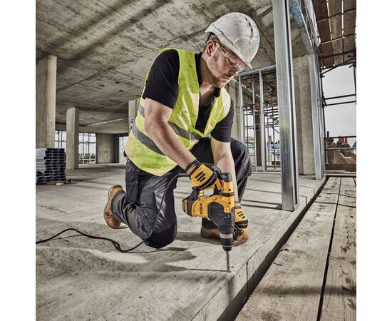 Перфоратор DeWALT SDS-Plus, 950 Вт, 3.5 Дж (D25334K), изображение 3 Перфоратор DeWALT SDS-Plus, 950 Вт, 3.5 Дж (D25334K), изображение 3