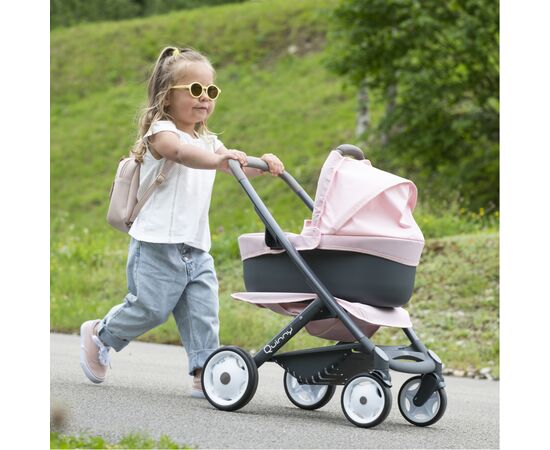 Коляска для кукол Smoby Maxi-Cosi & Quinny 3 в 1 Софт со съемной люлькой (253117), изображение 6 Коляска для кукол Smoby Maxi-Cosi & Quinny 3 в 1 Софт со съемной люлькой (253117), изображение 6