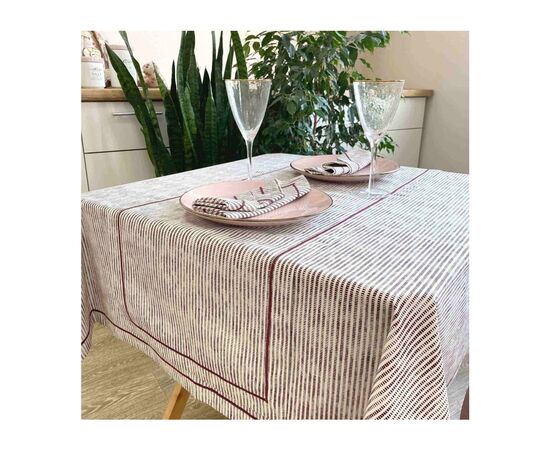 Скатерть Прованс Avantime Мираж Бордо 132х132 см (17281), изображение 2 Скатерть Прованс Avantime Мираж Бордо 132х132 см (17281), изображение 2