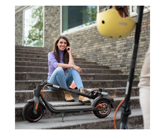 Электросамокат Segway Ninebot F40E (AA.00.0010.78), изображение 5 Электросамокат Segway Ninebot F40E (AA.00.0010.78), изображение 5