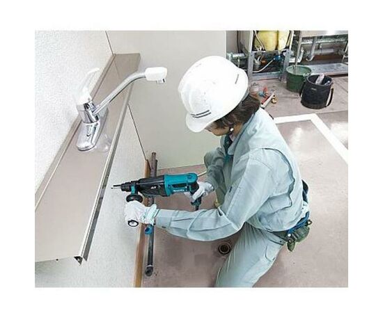 Перфоратор Makita HR2631F, изображение 2 Перфоратор Makita HR2631F, изображение 2