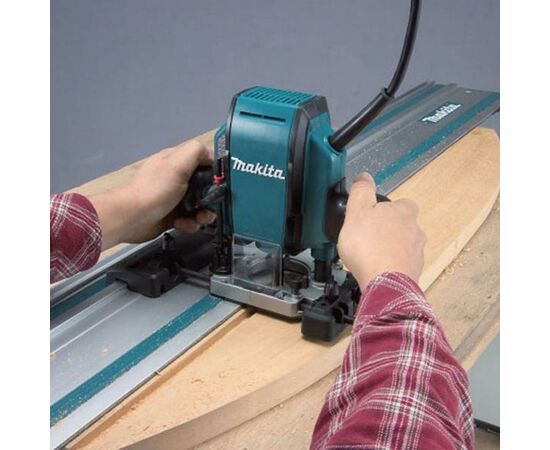 Фрезер Makita RP0900, изображение 2 Фрезер Makita RP0900, изображение 2