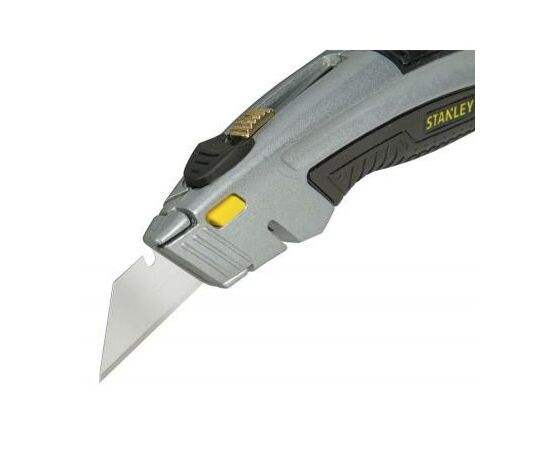 Нож монтажный Stanley "DynaGrip" для отделочных работ, L=180мм. (0-10-788), изображение 6 Нож монтажный Stanley "DynaGrip" для отделочных работ, L=180мм. (0-10-788), изображение 6