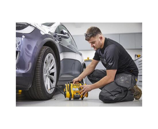 Автомобильный компрессор DeWALT аккумуляторный DCC018N (Без АКБ и ЗУ) (DCC018N), изображение 7 Автомобильный компрессор DeWALT аккумуляторный DCC018N (Без АКБ и ЗУ) (DCC018N), изображение 7