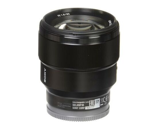 Объектив Sony 85mm f/1.8 для камер NEX FF (SEL85F18.SYX), изображение 9 Объектив Sony 85mm f/1.8 для камер NEX FF (SEL85F18.SYX), изображение 9