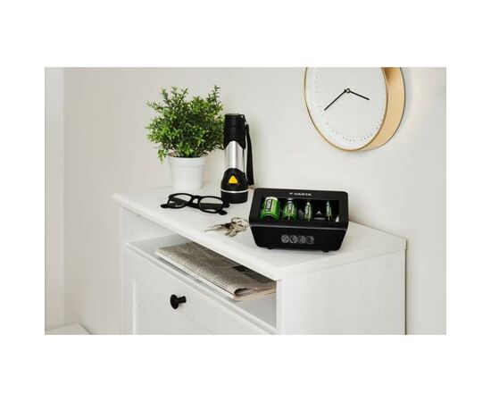 Зарядное устройство для аккумуляторов Varta LCD universal Charger Plus (57688101401), изображение 7 Зарядное устройство для аккумуляторов Varta LCD universal Charger Plus (57688101401), изображение 7