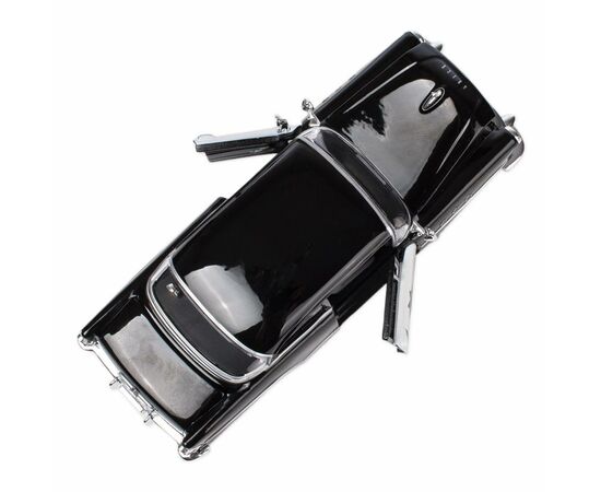 Машина Maisto 1955 Buick Century (1:26) чорний (31295 black), зображення 4 Машина Maisto 1955 Buick Century (1:26) чорний (31295 black), зображення 4