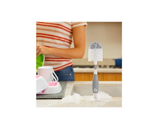 Щеточка для мытья бутылочек Munchkin Bristle Bottle Brush серая (15769.02), изображение 2 Щеточка для мытья бутылочек Munchkin Bristle Bottle Brush серая (15769.02), изображение 2