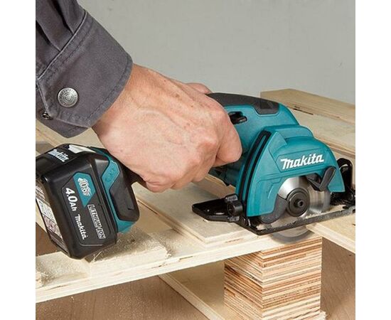 Дисковая пила Makita CXT Slider, 2Аг х 2шт, кейс, 85мм (HS301DWAE), изображение 4 Дисковая пила Makita CXT Slider, 2Аг х 2шт, кейс, 85мм (HS301DWAE), изображение 4