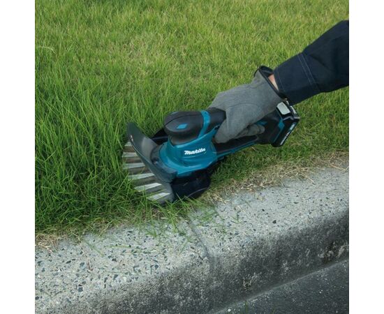 Кусторез Makita для травы CXT Slider, 2Аг х 2шт, 160мм, (UM600DWAE), изображение 2 Кусторез Makita для травы CXT Slider, 2Аг х 2шт, 160мм, (UM600DWAE), изображение 2