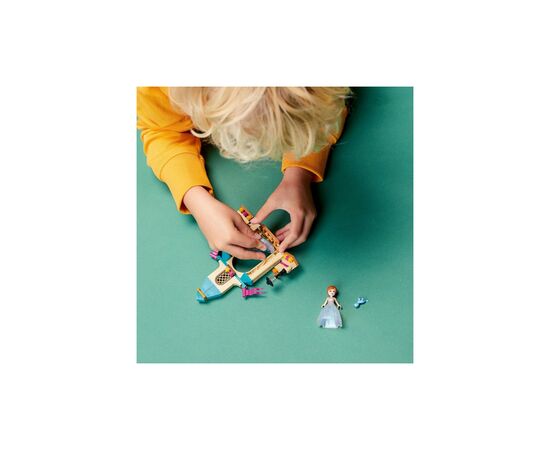 Конструктор LEGO Disney Princess Двор дворца Анны 74 детали (43198), изображение 7