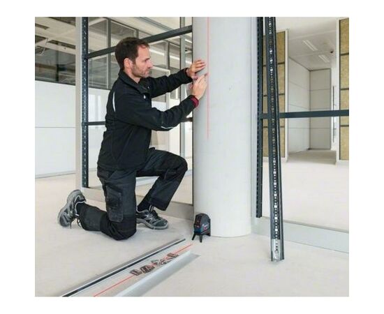 Лазерный нивелир Bosch GCL 2-15 + RM1 + BM3 clip + кейс (0.601.066.E02), изображение 2 Лазерный нивелир Bosch GCL 2-15 + RM1 + BM3 clip + кейс (0.601.066.E02), изображение 2