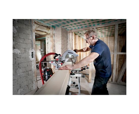 Торцовочная пила Metabo KGS 254M (602540000), изображение 7 Торцовочная пила Metabo KGS 254M (602540000), изображение 7